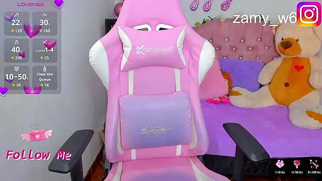 Snapshot of karla_cute01 chatting on 20, 10, 2025 karla cute01 online show from 20, 10, 2025