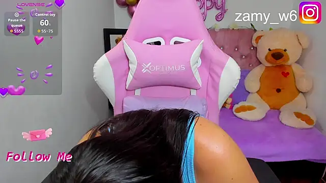 Snapshot of karla_cute01 chatting on 16, 11, 2025 karla cute01 online show from 16, 11, 2025