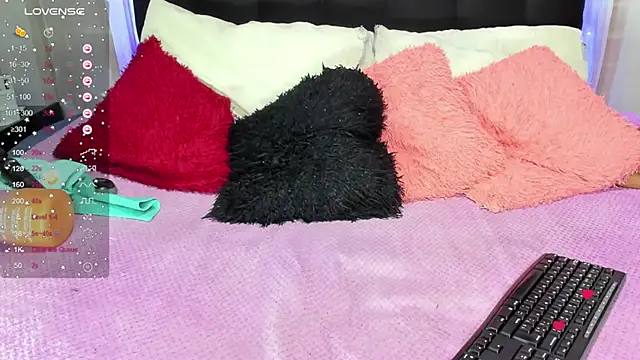 Snapshot of Hanna_horny_ chatting on 6, 2, 2025 Hanna horny online show from 6, 2, 2025