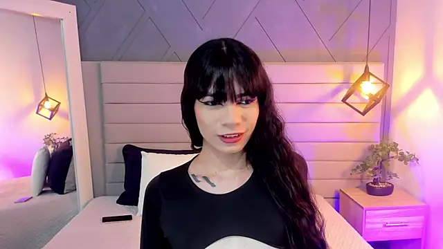 Snapshot of LadyLuminary chatting on 17, 10, 2025 LadyLuminary online show from 17, 10, 2025