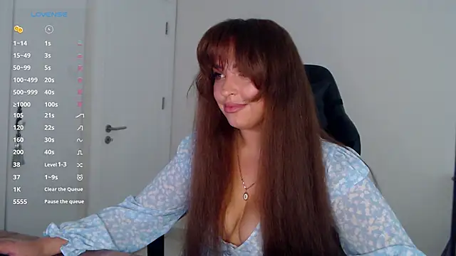  Just a queen 3 online show from 14, 4, 2026