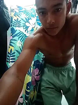 Snapshot of Demiansteven2 chatting on 7, 10, 2025 Demiansteven2 online show from 7, 10, 2025