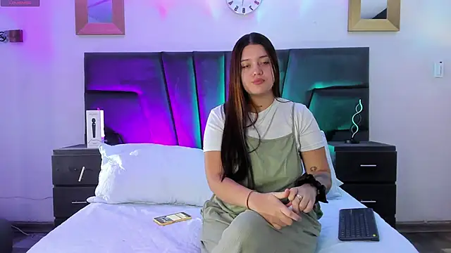 AndreaAndKarina online show from 14, 1, 2025