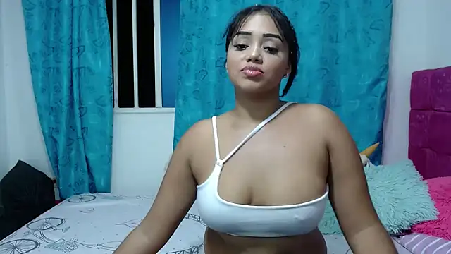 Snapshot of kiara_milf_ chatting on 9, 12, 2024 kiara milf online show from 9, 12, 2024