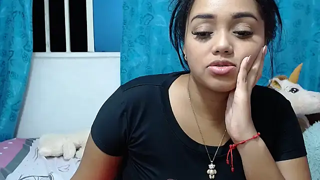 Snapshot of kiara_milf_ chatting on 11, 1, 2025 kiara milf online show from 11, 1, 2025