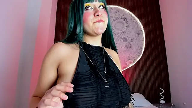 LailaCatt online show from 5, 3, 2026