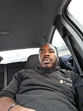 Snapshot of MRHANDSOME3800 chatting on 18, 12, 2025 MRHANDSOME3800 online show from 18, 12, 2025