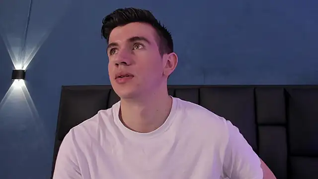 Snapshot of MikaelSlow chatting on 2, 11, 2025 MikaelSlow online show from 2, 11, 2025