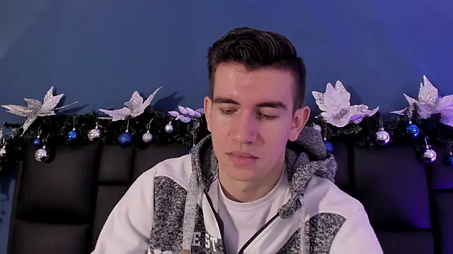 Snapshot of MikaelSlow chatting on 28, 11, 2025 MikaelSlow online show from 28, 11, 2025