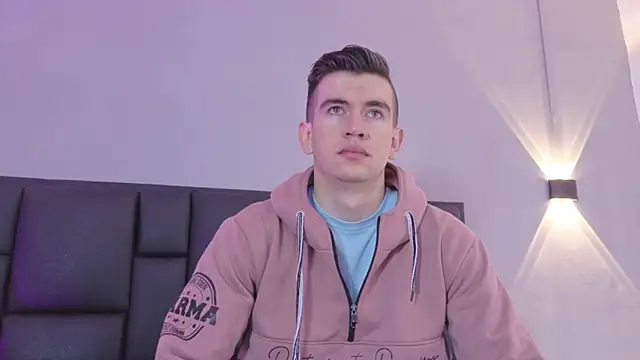 MikaelSlow online show from 12, 4, 2026