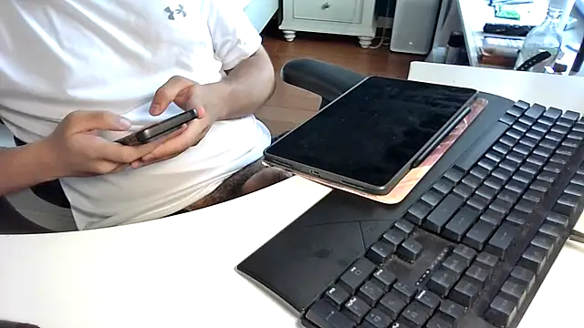 Snapshot of big-pig chatting on 14, 9, 2025 big-pig online show from 14, 9, 2025