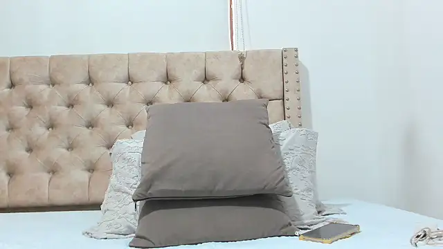 Anya Texas online show from 14, 9, 2025