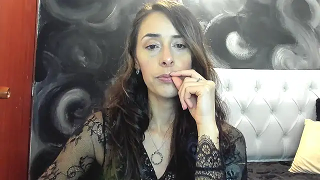 Snapshot of ScarletKings chatting on 18, 11, 2025 ScarletKings online show from 18, 11, 2025