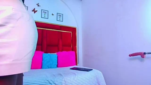 CoralHarrinson online show from 16, 9, 2025