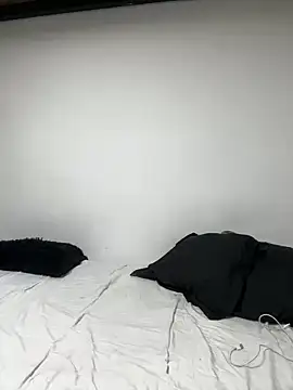 aliensexy online show from 6, 3, 2025