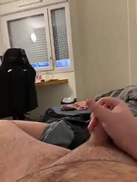 Snapshot of aquarium2345 chatting on 3, 2, 2025 aquarium2345 online show from 3, 2, 2025