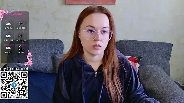 Snapshot of Lila_Pitt chatting on 2, 3, 2025 Lila Pitt online show from 2, 3, 2025