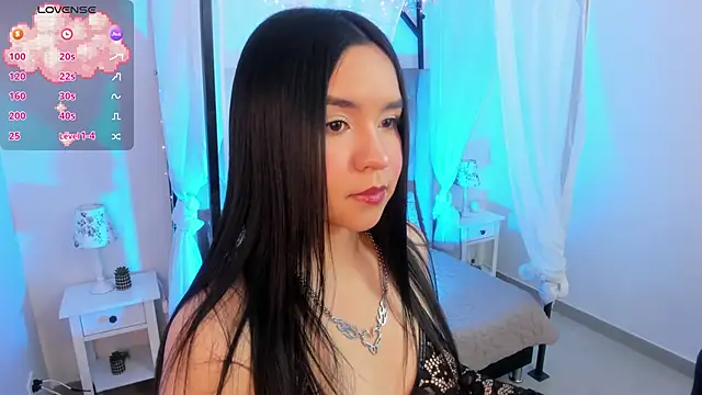 Snapshot of Hanna__Becker_ chatting on 28, 9, 2025 Hanna  Becker  online show from 28, 9, 2025