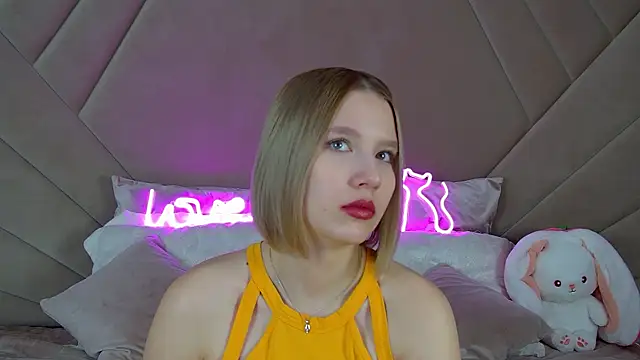 LiliLinn online show from 11, 3, 2025