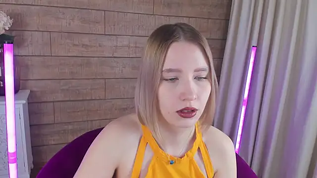 LiliLinn online show from 15, 3, 2025