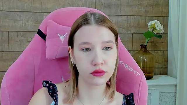 LiliLinn online show from 21, 10, 2025