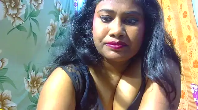 Snapshot of sexy_roma chatting on 11, 3, 2025 sexy roma online show from 11, 3, 2025