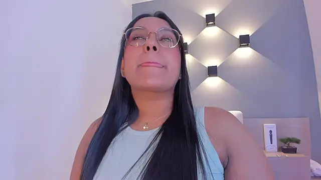 ellamontoya online show from 6, 2, 2025