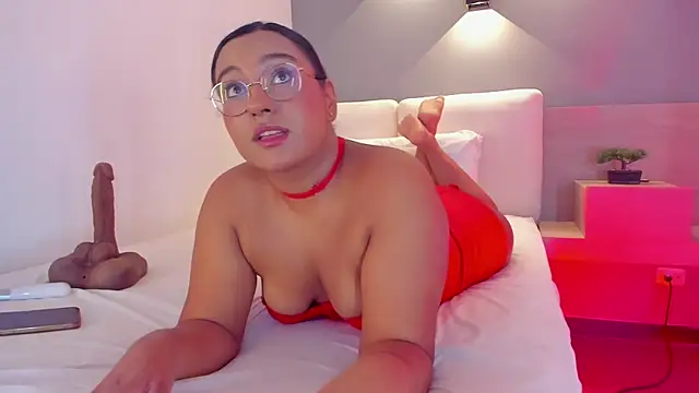 ellamontoya online show from 9, 9, 2025