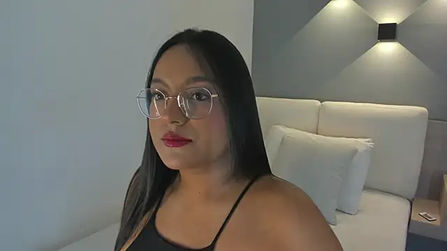 ellamontoya online show from 18, 9, 2025