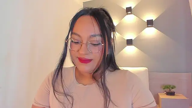 ellamontoya online show from 8, 10, 2025