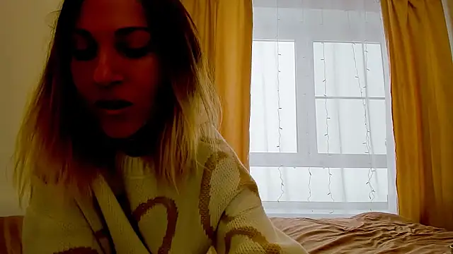 Mona Cruz online show from 14, 12, 2024