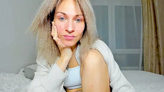 Mona Cruz online show from 19, 3, 2025