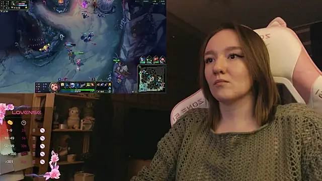 MoonlishSiren online show from 5, 12, 2025