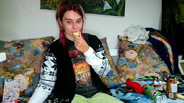 Sophie Bell online show from 2, 10, 2025