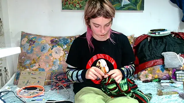 Sophie Bell online show from 15, 10, 2025