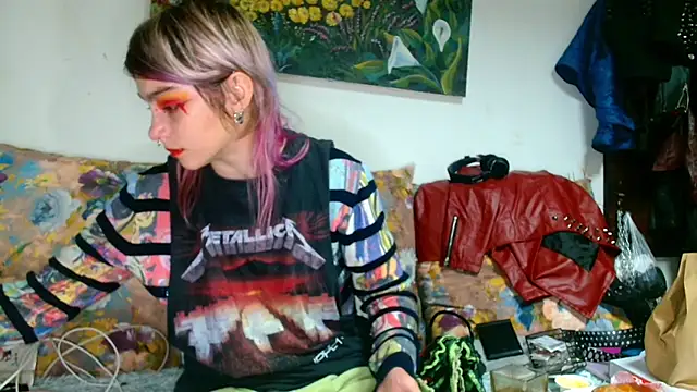 Sophie Bell online show from 17, 10, 2025