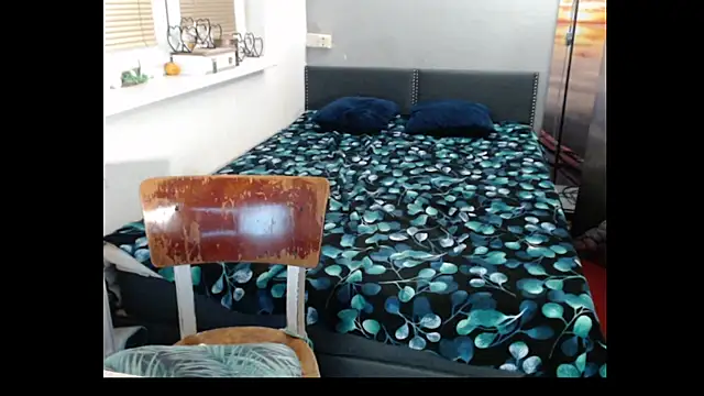 Sweetboobs online show from 18, 4, 2026