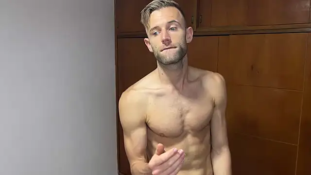 Snapshot of aquilesmade chatting on 14, 12, 2024 aquilesmade online show from 14, 12, 2024