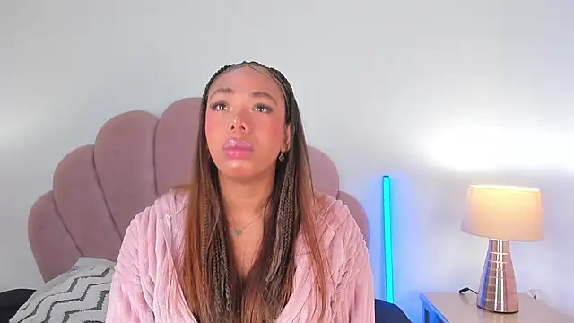 Nicole Paradise online show from 10, 1, 2026