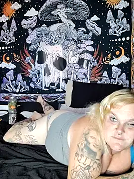 Snapshot of Trans_Girl_next_door420 chatting on 5, 10, 2025 Trans Girl next door420 online show from 5, 10, 2025