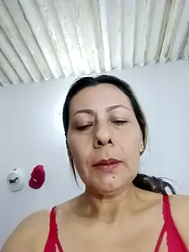 Snapshot of Mia-funny20 chatting on 4, 1, 2025 Mia-funny20 online show from 4, 1, 2025