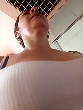 Snapshot of Mia-funny20 chatting on 7, 2, 2025 Mia-funny20 online show from 7, 2, 2025