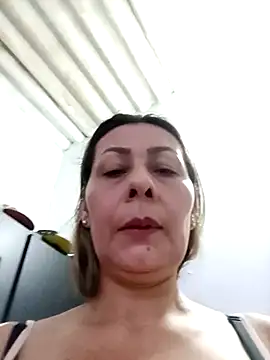 Snapshot of Mia-funny20 chatting on 11, 2, 2025 Mia-funny20 online show from 11, 2, 2025