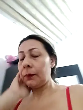 Snapshot of Mia-funny20 chatting on 20, 2, 2025 Mia-funny20 online show from 20, 2, 2025