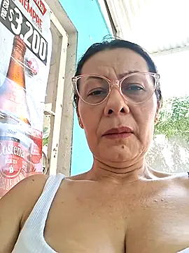 Snapshot of Mia-funny20 chatting on 17, 9, 2025 Mia-funny20 online show from 17, 9, 2025