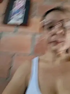 Snapshot of Mia-funny20 chatting on 14, 11, 2025 Mia-funny20 online show from 14, 11, 2025