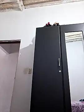 Snapshot of Mia-funny20 chatting on 1, 12, 2025 Mia-funny20 online show from 1, 12, 2025