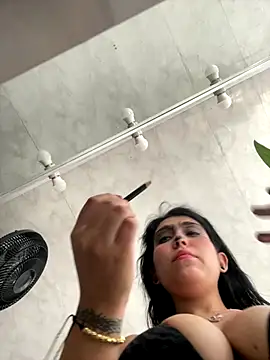 Snapshot of emma__cute__ chatting on 10, 10, 2025 emma cute online show from 10, 10, 2025