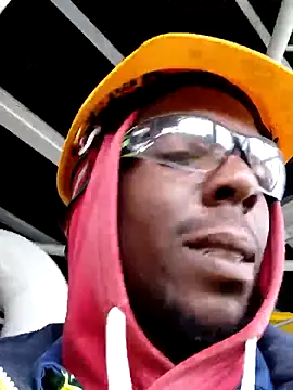 Snapshot of blackman933z chatting on 27, 10, 2025 blackman933z online show from 27, 10, 2025