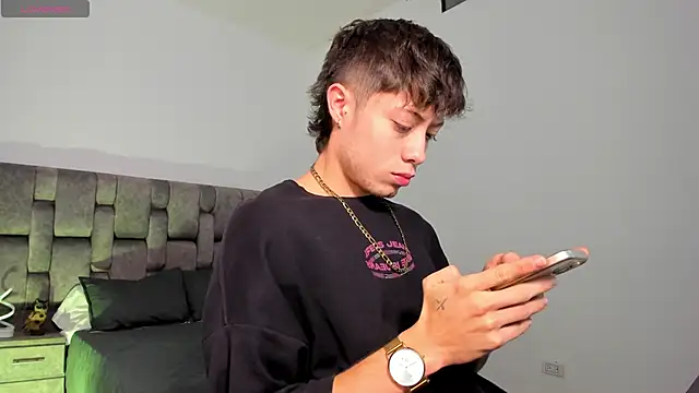 MarcusCollinss  online show from 21, 12, 2024